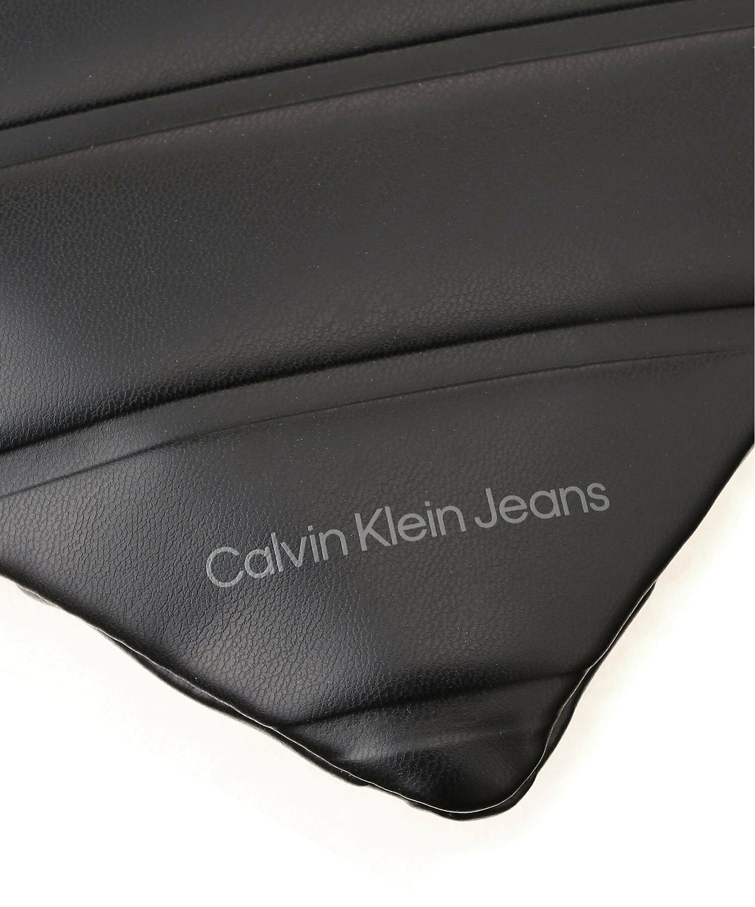 Calvin Klein Jeans/【公式ショップ】 カルバンクライン キルトクロスフォンバック